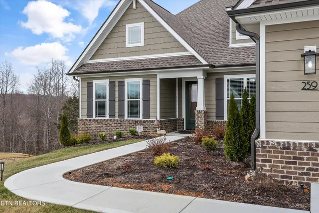 $648,000 | 259 Bittersweet Lane, Lenoir City, TN 37771