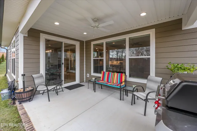 $648,000 | 259 Bittersweet Lane, Lenoir City, TN 37771