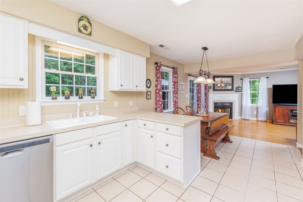 65 Long Bow Road Waynesboro, VA 22980 - Photo 25 of 50 a kitchen that has a sink cabinets and window