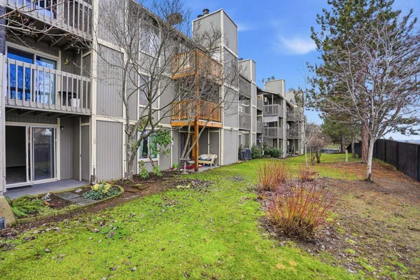 $215,000 | 6121 East 6th Avenue, Unit K108, Spokane, WA 99212