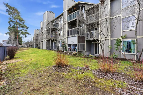 $215,000 | 6121 East 6th Avenue, Unit K108, Spokane, WA 99212