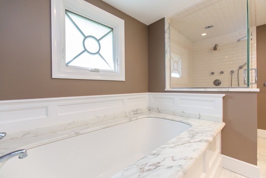 19 Clovelly Road Wellesley, MA 02481 - Photo 12 of 17 Gallery Image 12