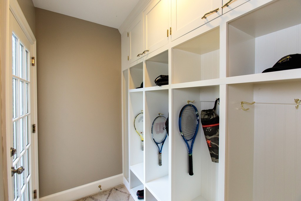 19 Clovelly Road Wellesley, MA 02481 - Photo 14 of 17 Gallery Image 14