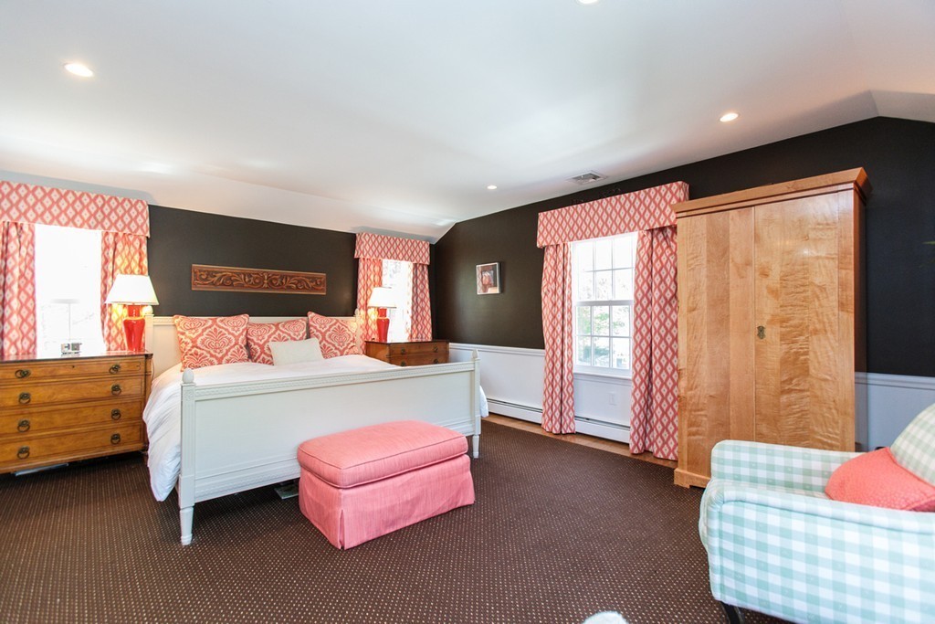 19 Clovelly Road Wellesley, MA 02481 - Photo 10 of 17 Gallery Image 10