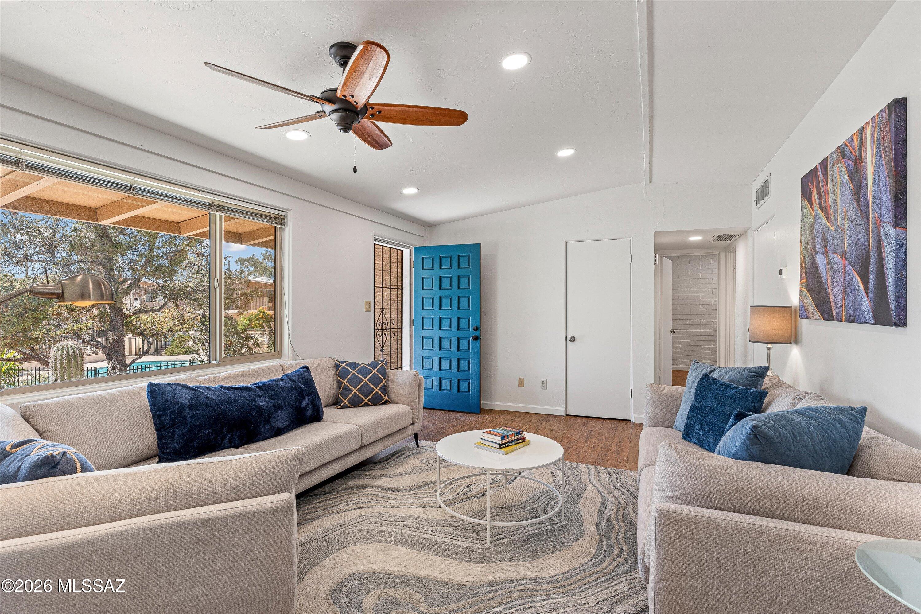 5901 North Oracle Road, Unit 14 Tucson, AZ 85704 - Photo 4 of 21 Gallery Image 4