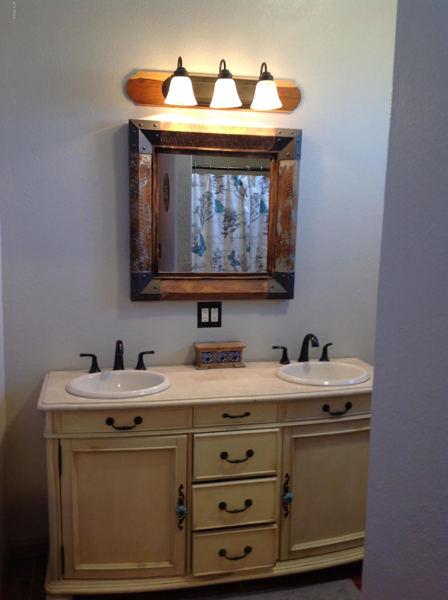 7342 North College Peak Road Douglas, AZ 85607 - Photo 27 of 71 double vanity MBath