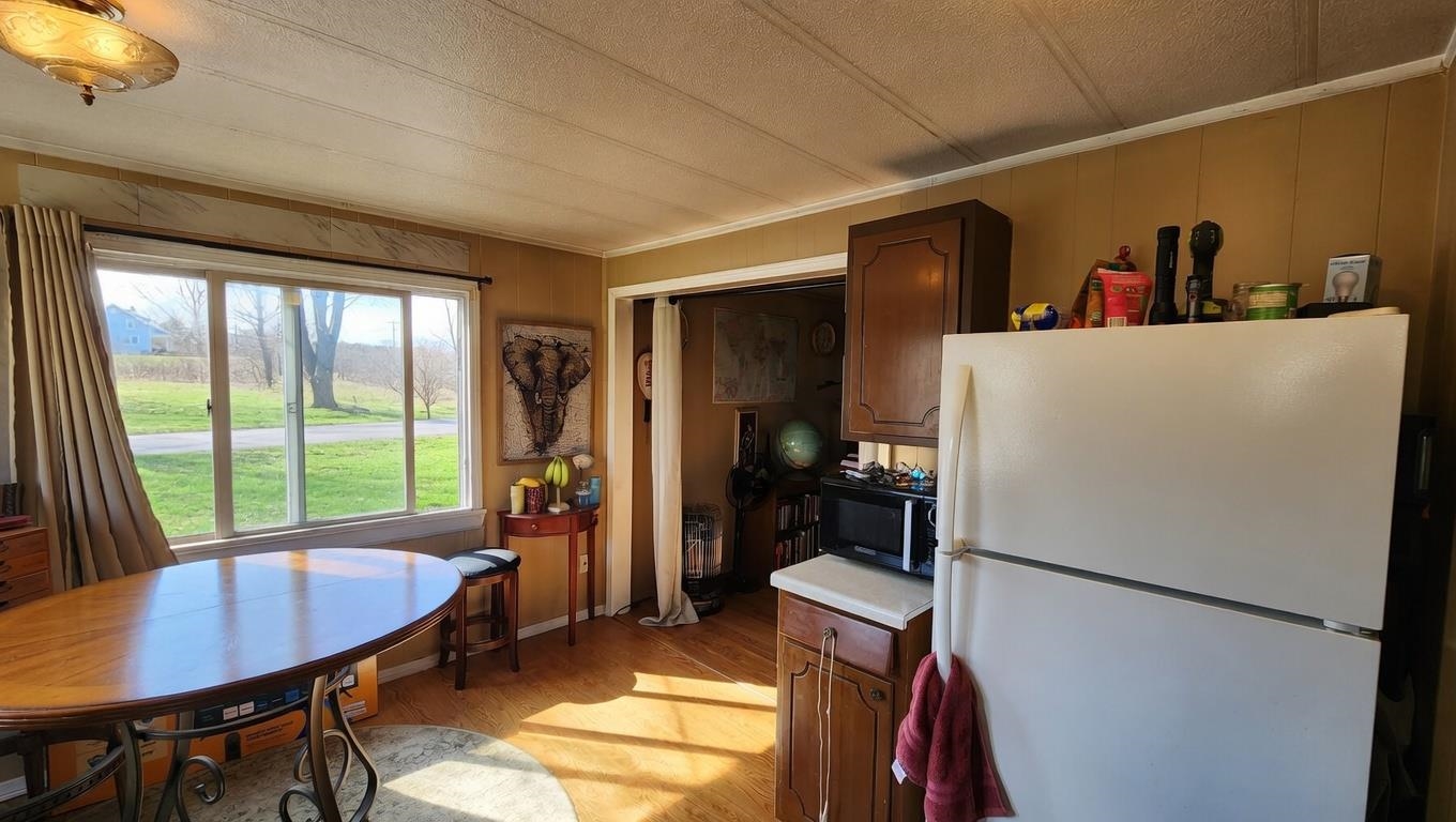 5232 Brackett Road Williamsburg, MI 49690 - Photo 4 of 22