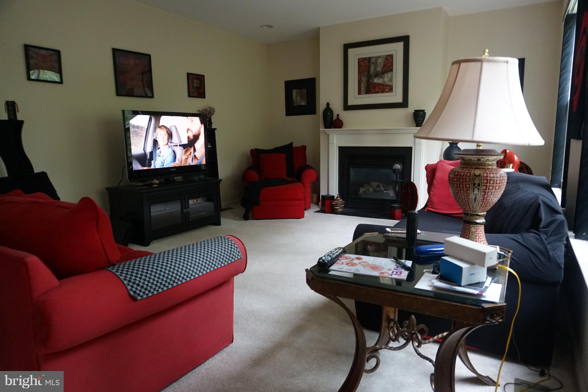 11013 Old York Road Bowie, MD 20721 - Photo 8 of 29 Family Room