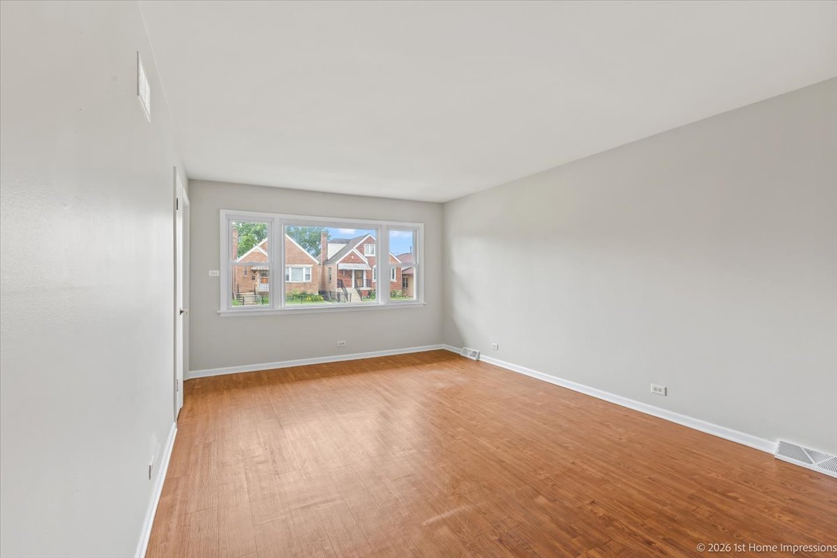 7320 West 58th Street Summit, IL 60501 - Photo 6 of 24