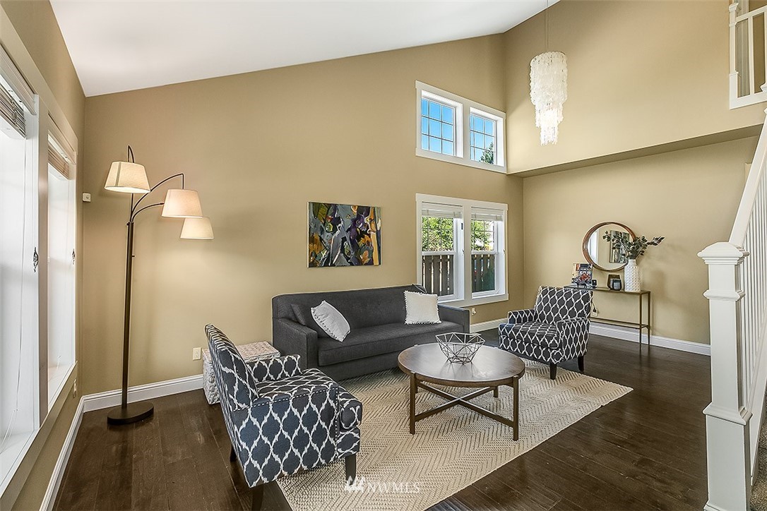 28044 Maple Ridge Way Southeast Maple Valley, WA 98038 - Photo 3 of 24 Gallery Image 3