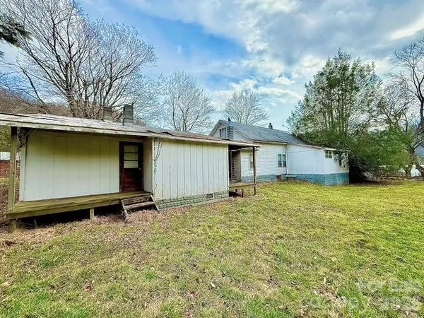 $225,000 | 6367 Highway 261, Bakersville, NC 28705