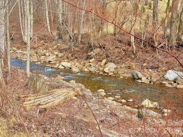$225,000 | 6367 Highway 261, Bakersville, NC 28705