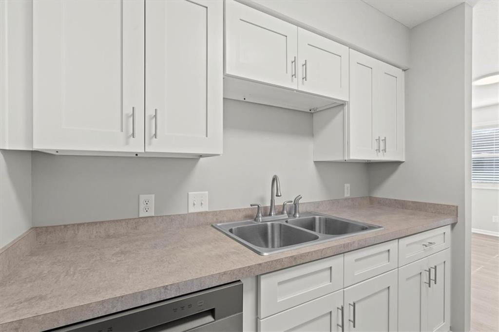 6206 Robinson Street, Unit 2 Mission, KS 66202 - Photo 11 of 27