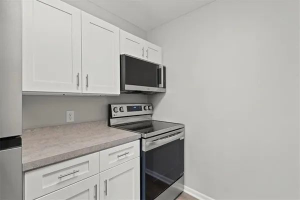 $165,000 | 6206 Robinson Street, Unit 2, Mission, KS 66202