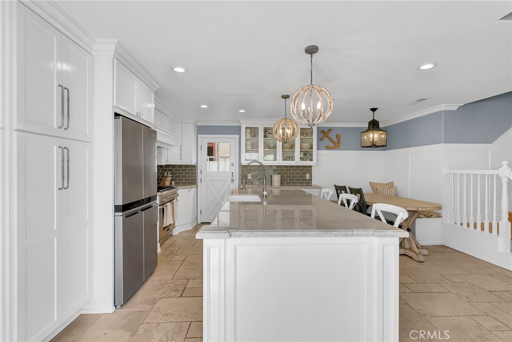 331 Walnut Street Newport Beach, CA 92663 - Photo 13 of 52