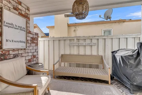 $2,999,900 | 331 Walnut Street, Newport Beach, CA 92663