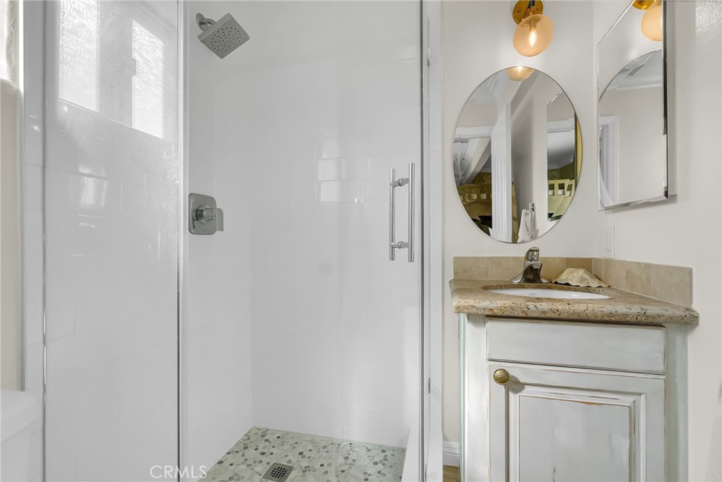 331 Walnut Street Newport Beach, CA 92663 - Photo 27 of 52 ensuite bath with bedroom 3