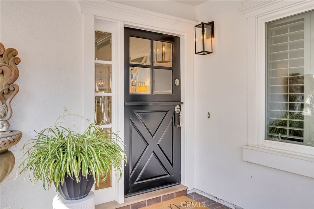 331 Walnut Street Newport Beach, CA 92663 - Photo 3 of 52