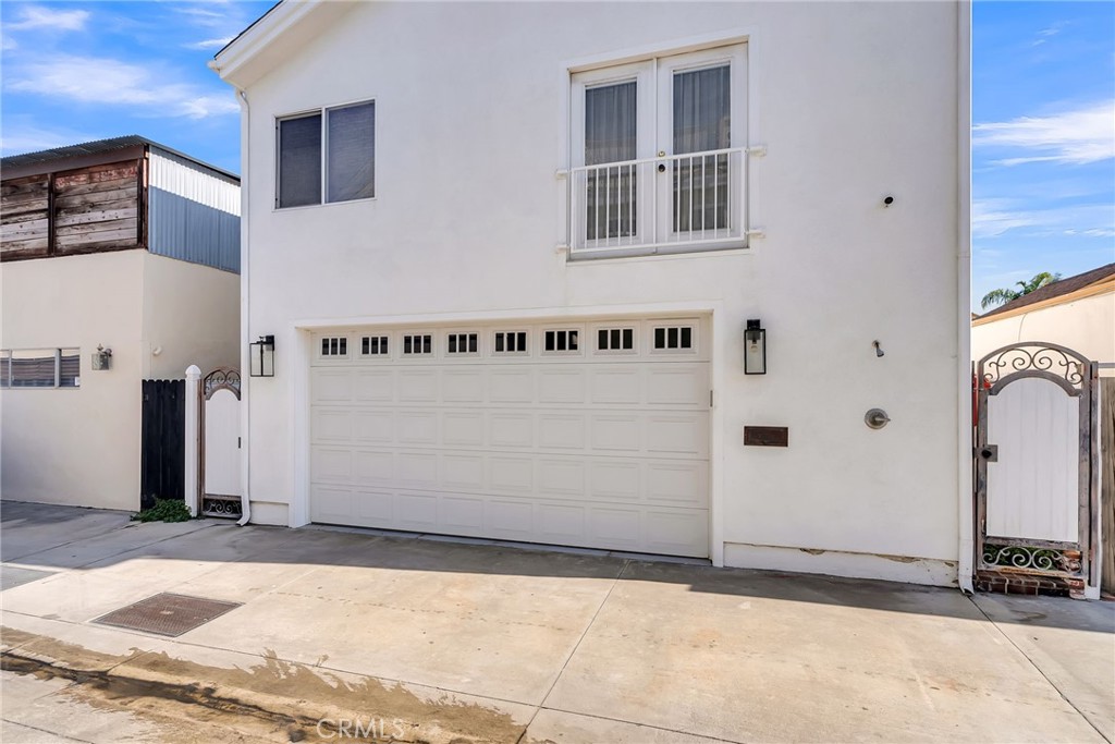 331 Walnut Street Newport Beach, CA 92663 - Photo 35 of 52 alley garage entrance