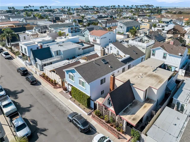 $2,999,900 | 331 Walnut Street, Newport Beach, CA 92663