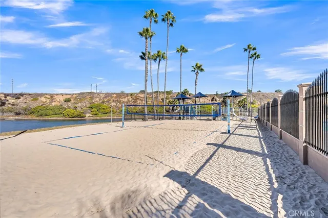 $2,999,900 | 331 Walnut Street, Newport Beach, CA 92663