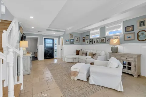 $2,999,900 | 331 Walnut Street, Newport Beach, CA 92663