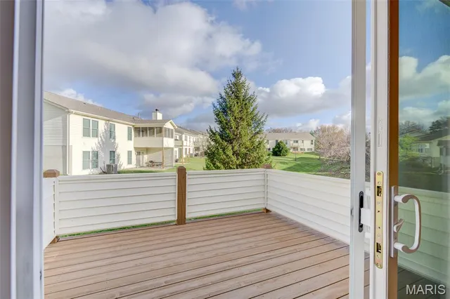 $440,000 | 160 New Holland Drive, Chesterfield, MO 63017