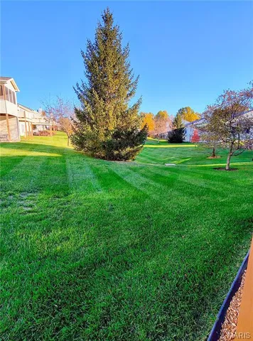 $440,000 | 160 New Holland Drive, Chesterfield, MO 63017