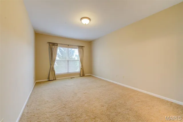 $440,000 | 160 New Holland Drive, Chesterfield, MO 63017