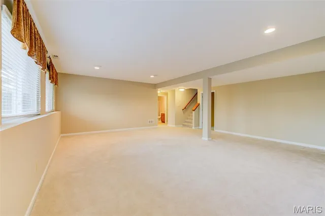 $440,000 | 160 New Holland Drive, Chesterfield, MO 63017