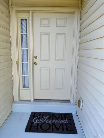 $440,000 | 160 New Holland Drive, Chesterfield, MO 63017