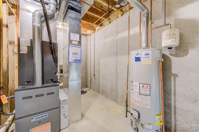 $440,000 | 160 New Holland Drive, Chesterfield, MO 63017