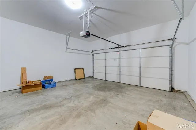 $440,000 | 160 New Holland Drive, Chesterfield, MO 63017