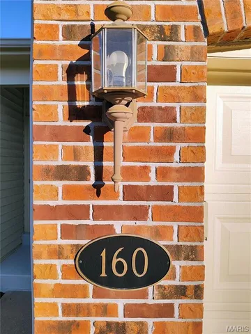 $440,000 | 160 New Holland Drive, Chesterfield, MO 63017