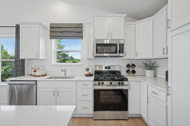 $425,585 | 13085 13th Avenue North, Zimmerman, MN 55398