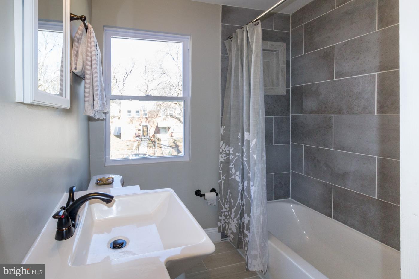 837 Benninghaus Road Baltimore, MD 21212 - Photo 21 of 30 Bath 1