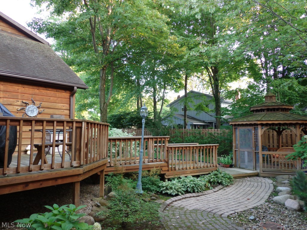 10122 Fair Road Strongsville, OH 44149 - Photo 21 of 25 Gallery Image 21