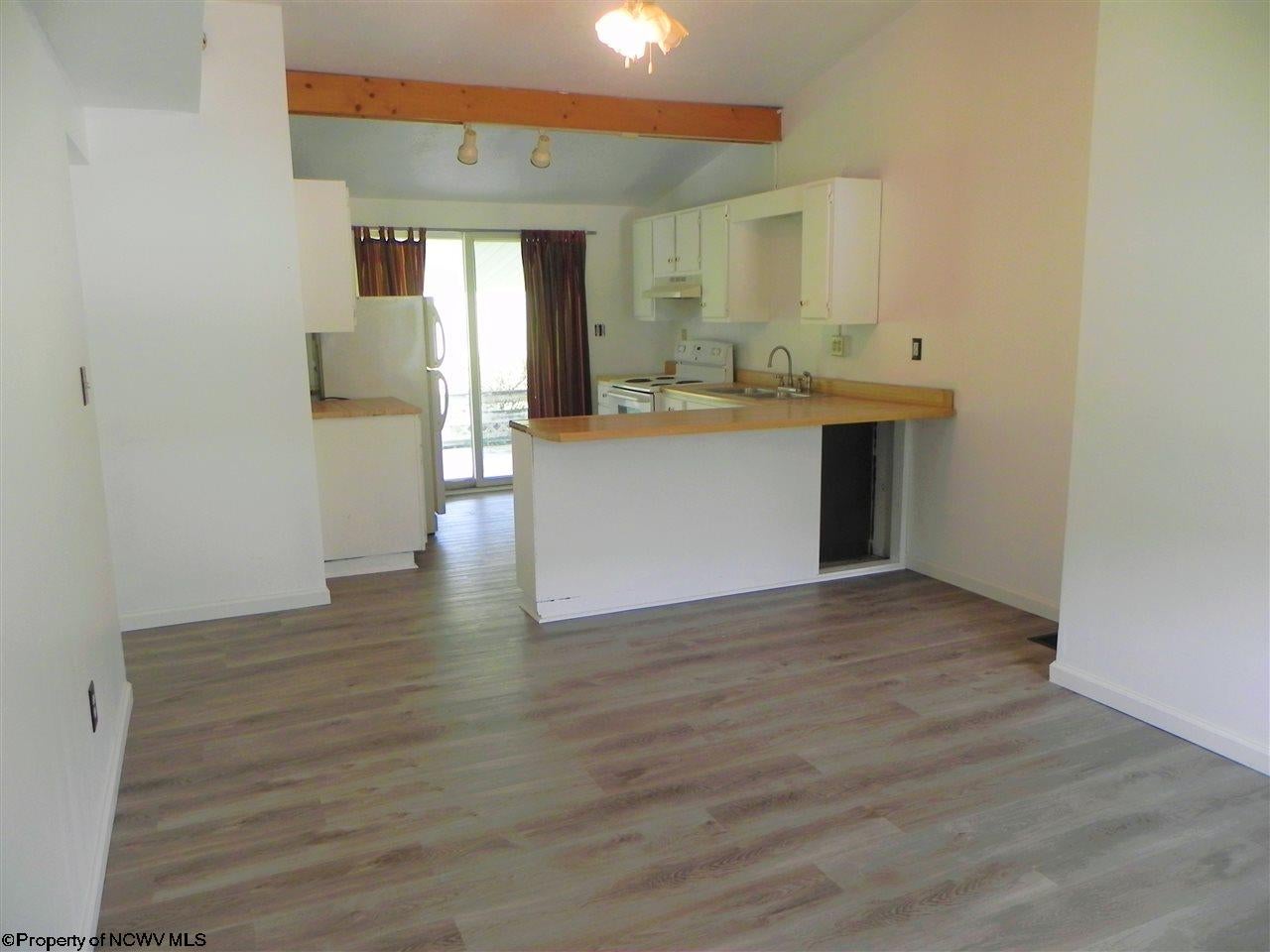 1818 Pleasant Valley Road Fairmont, WV 26554 - Photo 14 of 26 Gallery Image 14