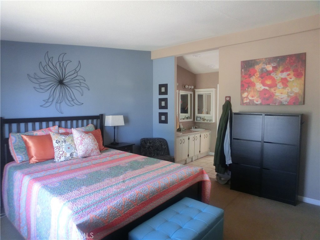 9282 Caughlin Road Phelan, CA 92371 - Photo 10 of 23
