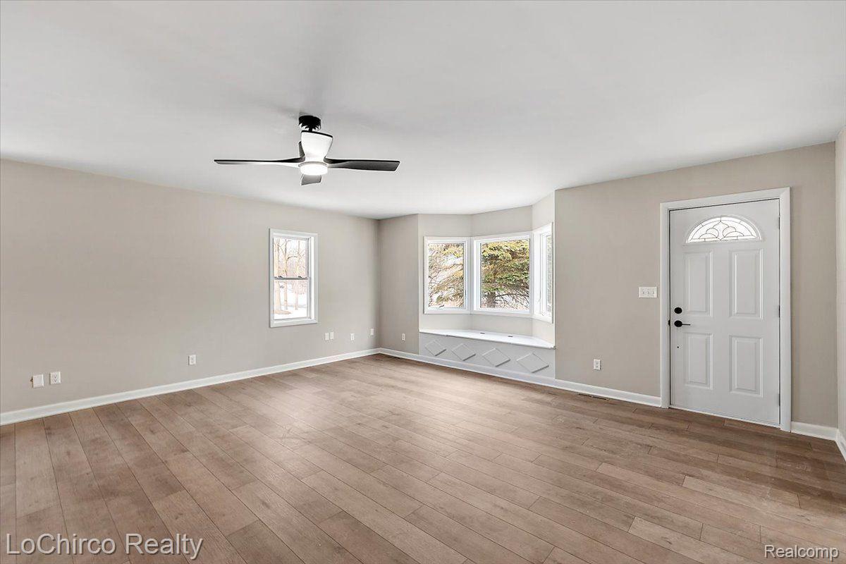 425 East Road Holly, MI 48442 - Photo 4 of 50 Gallery Image 4
