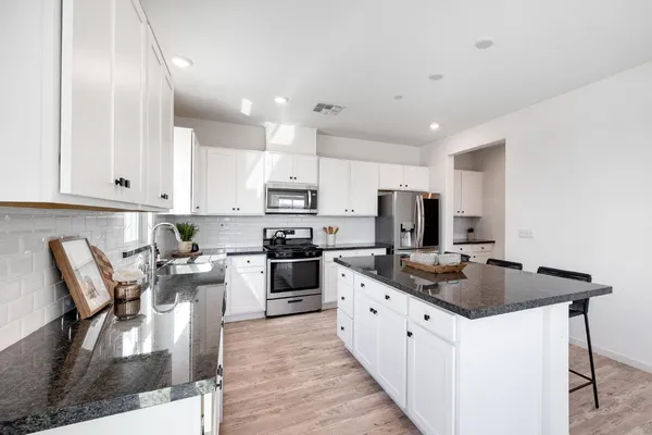 $640,000 | 3188 Sunny Gate Lane, Folsom, CA 95630