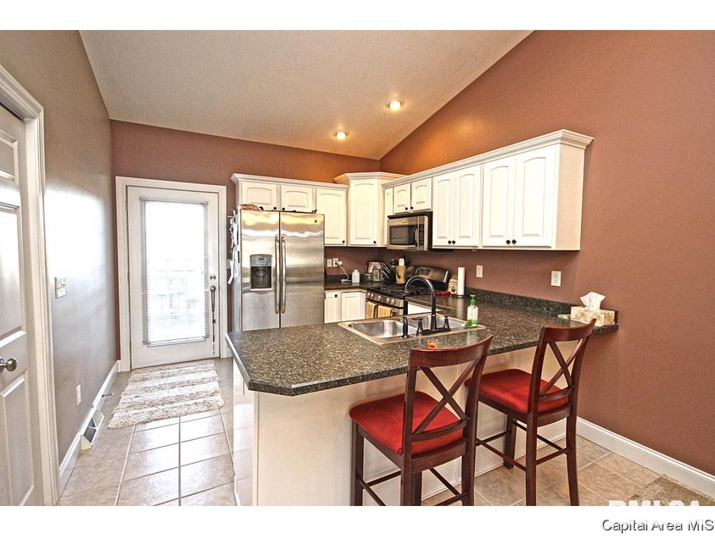3811 Sugar Loaf Springfield, IL 62711 - Photo 12 of 36 Gallery Image 12