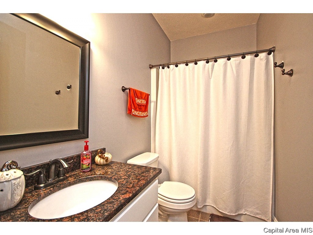 3811 Sugar Loaf Springfield, IL 62711 - Photo 30 of 36 Gallery Image 30