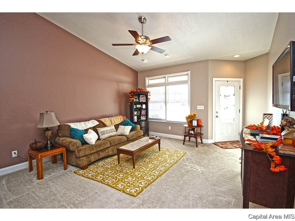 3811 Sugar Loaf Springfield, IL 62711 - Photo 7 of 36 Gallery Image 7