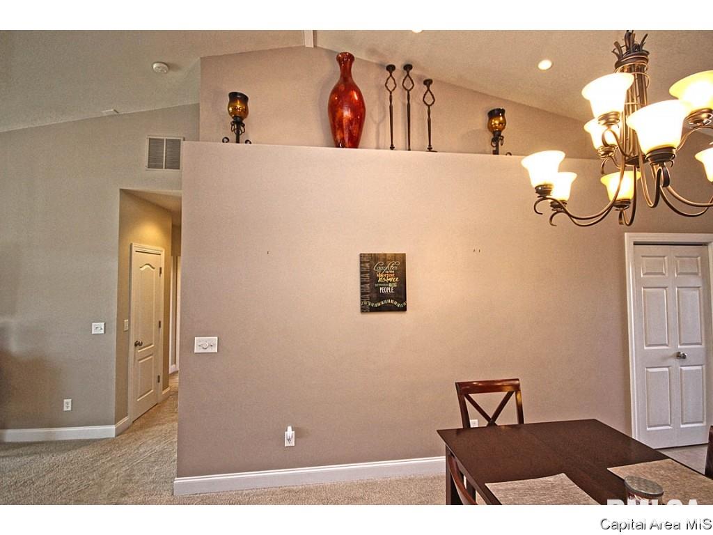 3811 Sugar Loaf Springfield, IL 62711 - Photo 8 of 36 Gallery Image 8