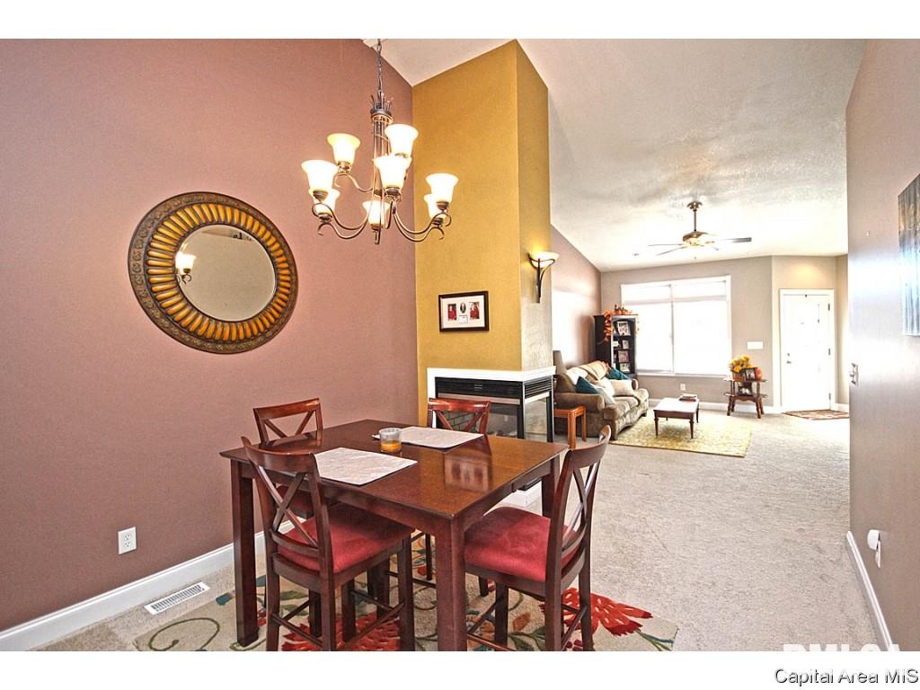 3811 Sugar Loaf Springfield, IL 62711 - Photo 9 of 36 Gallery Image 9