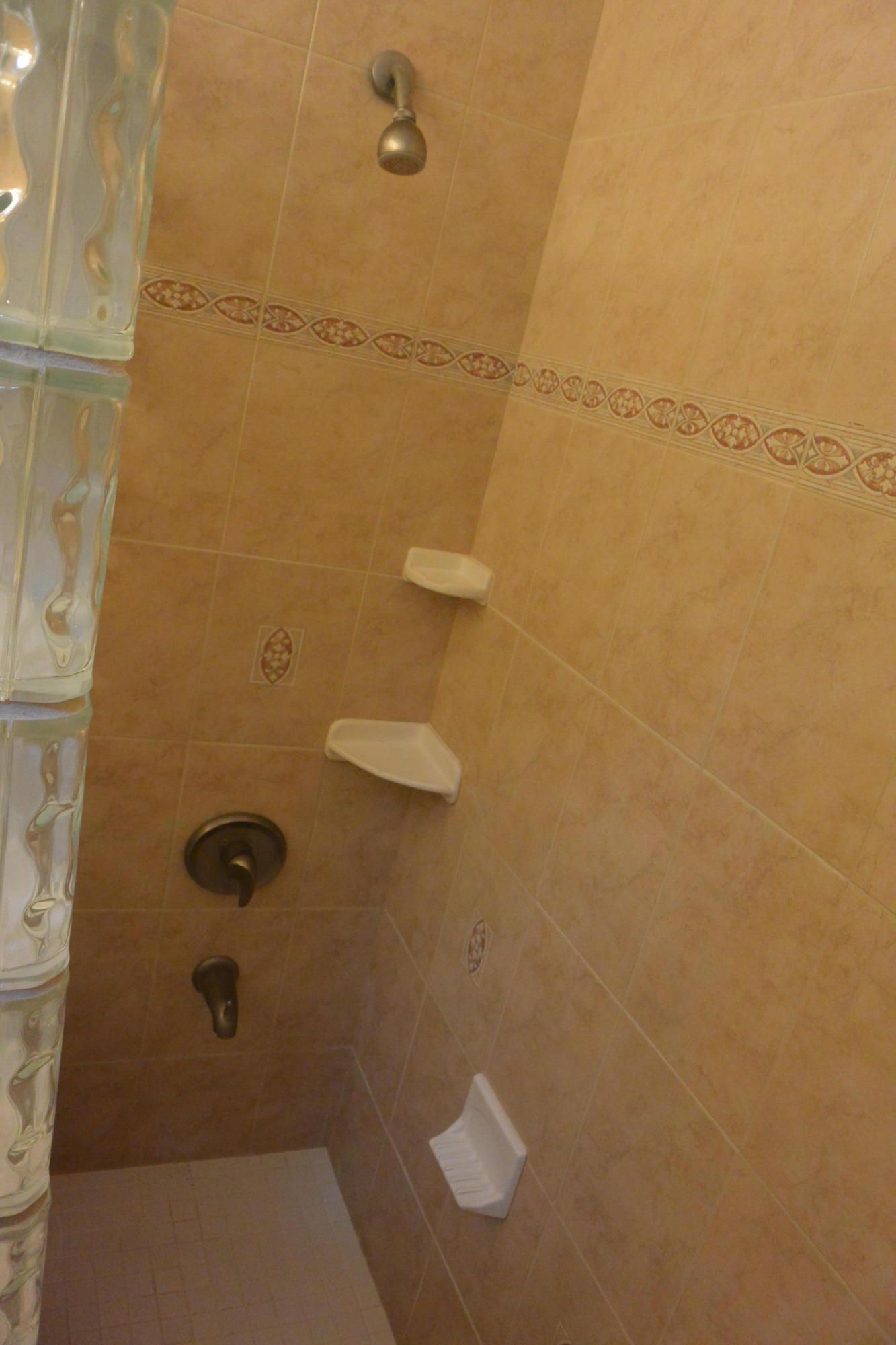 6100 Northwest 4th Avenue Boca Raton, FL 33487 - Photo 15 of 17 Master shower/tub