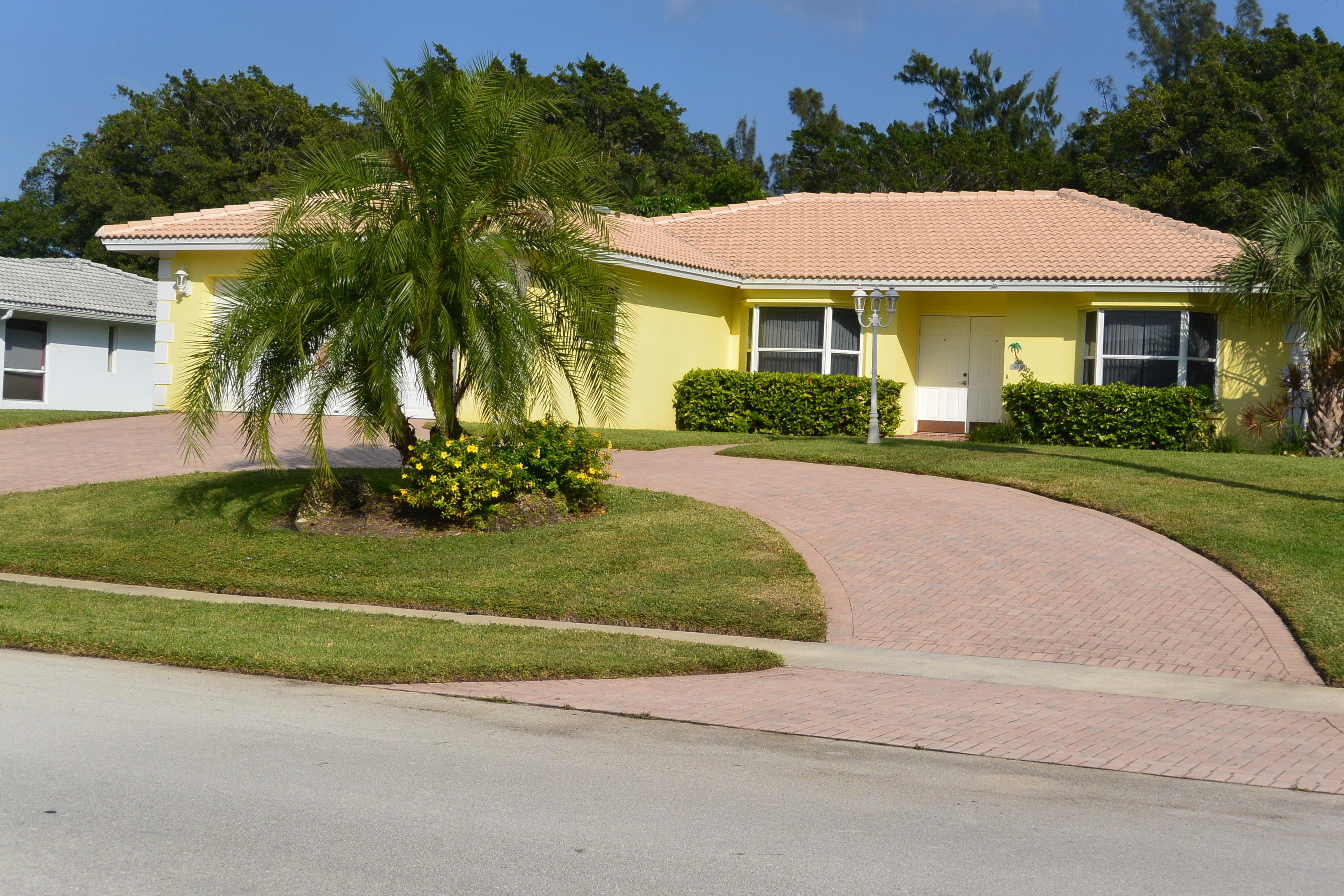 6100 Northwest 4th Avenue Boca Raton, FL 33487 - Photo 16 of 17 Front of home