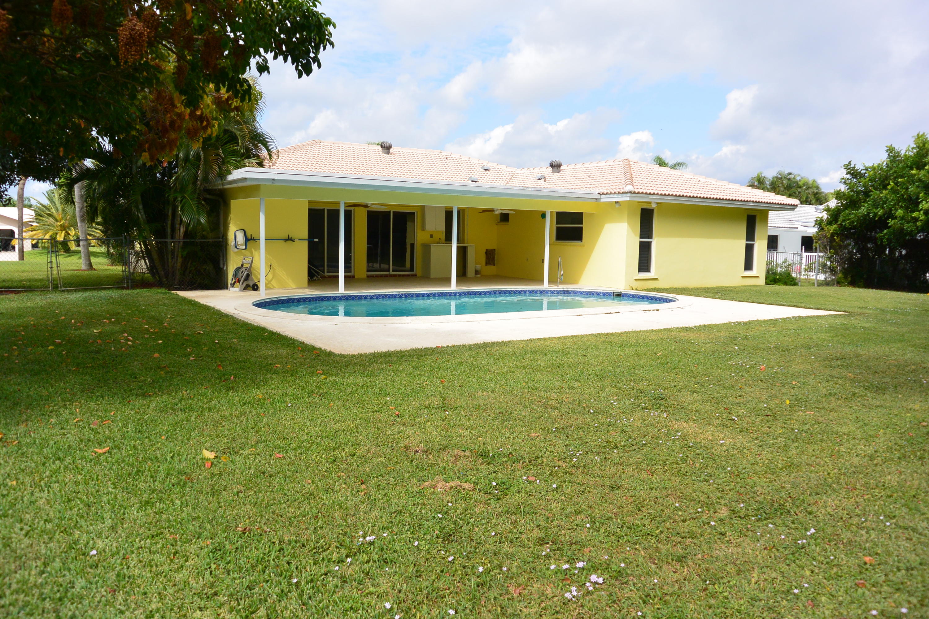 6100 Northwest 4th Avenue Boca Raton, FL 33487 - Photo 17 of 17 backyard