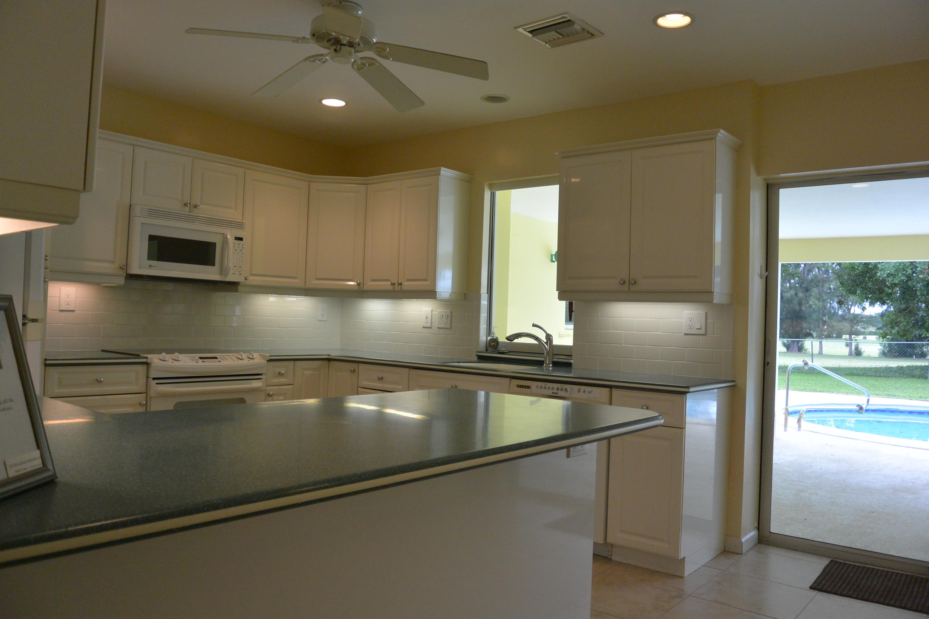 6100 Northwest 4th Avenue Boca Raton, FL 33487 - Photo 5 of 17 Kitchen